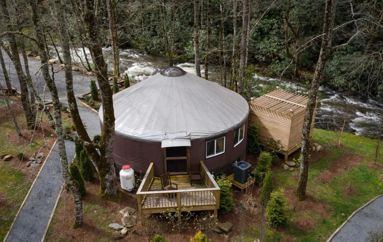 Tranquil Haven Luxy Yurt - Creekside Glamping With Private Hot Tub Vila Topton Exterior foto